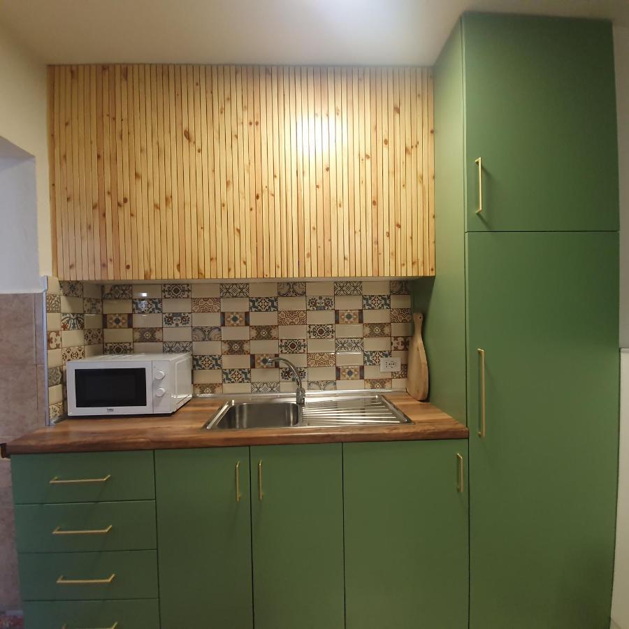 Central Home Away From Home Shkoder Bagian luar foto